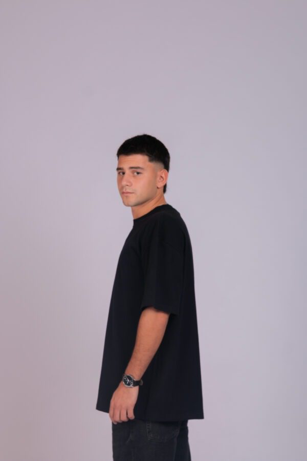 IMG_7225 La 5 - Remera Negra