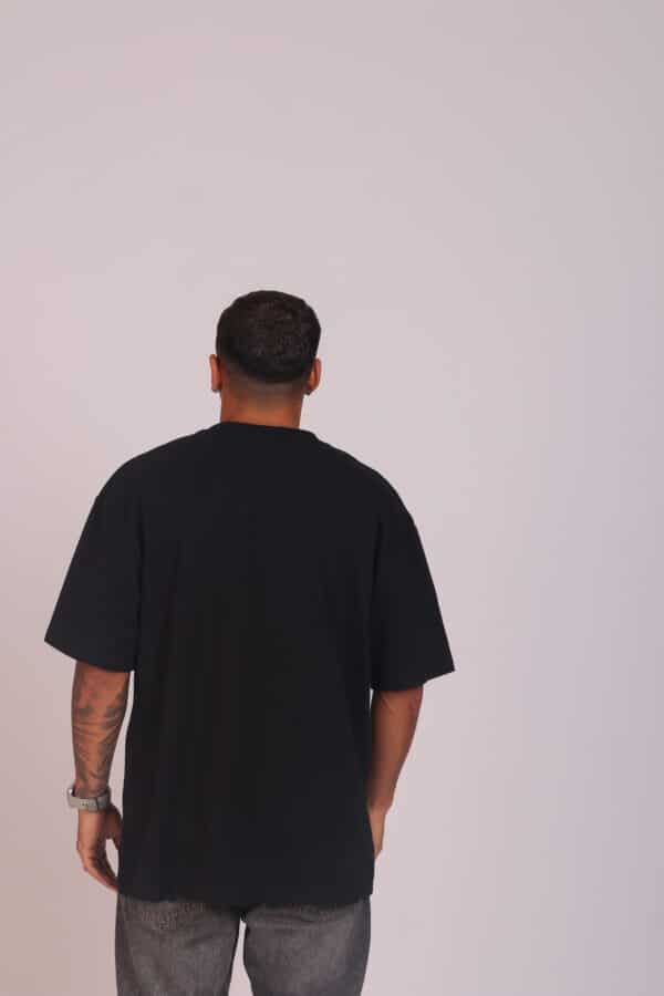IMG_7543 La 8 - Remera Negra (Ro)